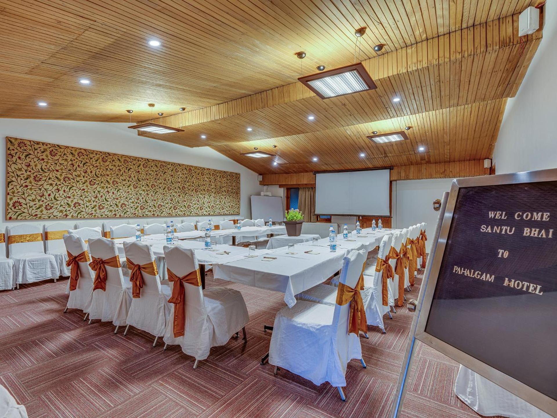 (100 m²) w okolicy Pahalgam z 1 sypialniami i 1 łazienkami Zewnętrze zdjęcie