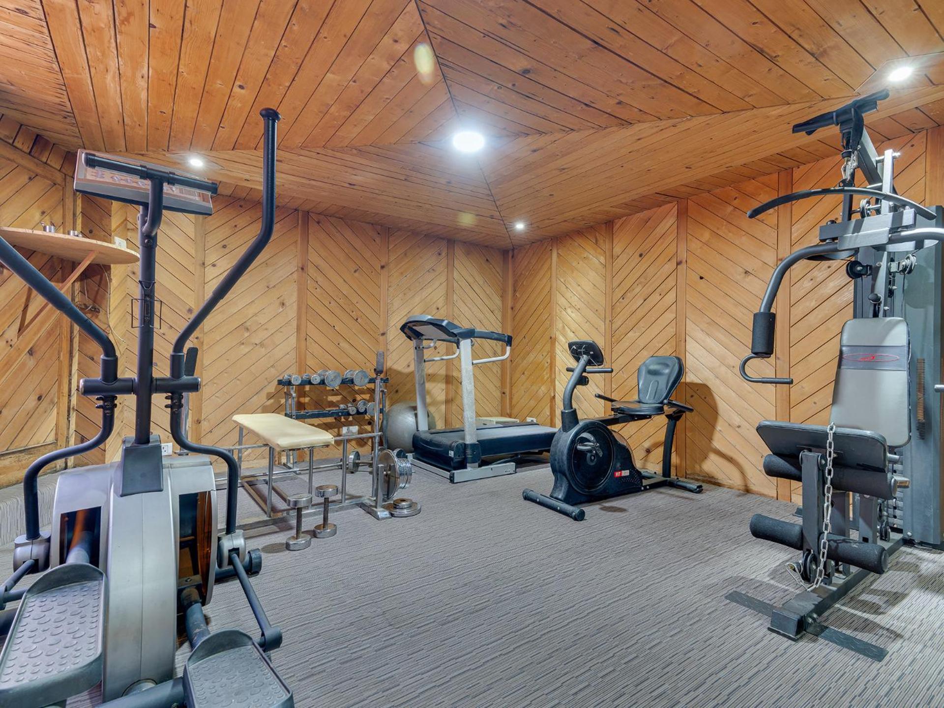 (100 m²) w okolicy Pahalgam z 1 sypialniami i 1 łazienkami Zewnętrze zdjęcie
